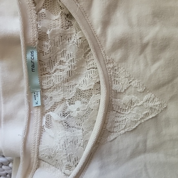 Lace back long sleeve top - Picture 4 of 5